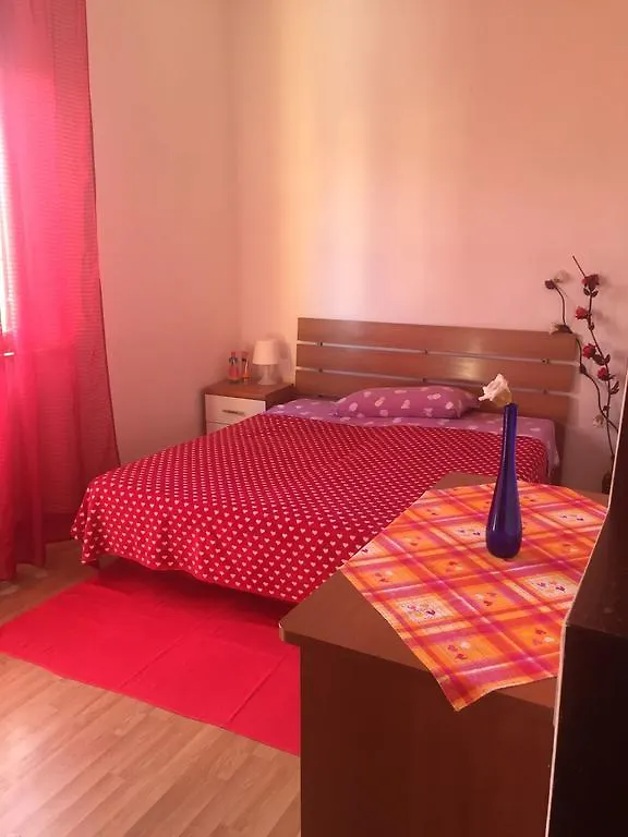 Celio Apartments Lucca Guest house