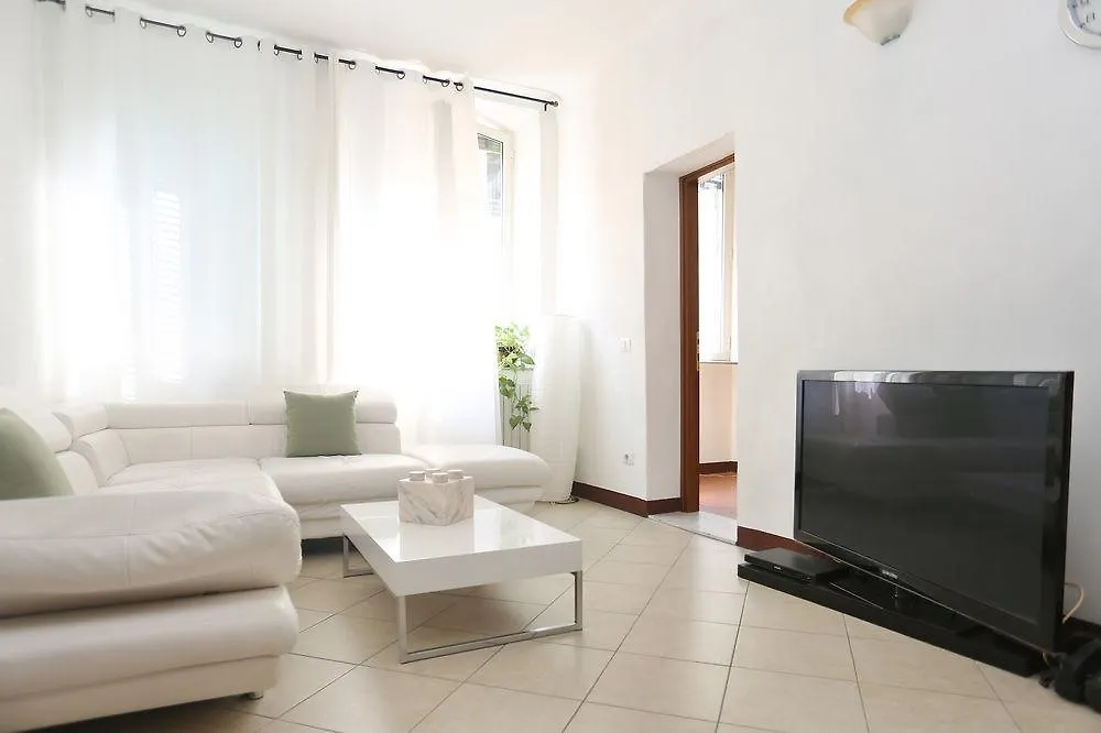 Celio Apartments Lucca